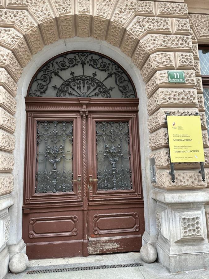 Hostel Opera Ljubljana Exterior photo